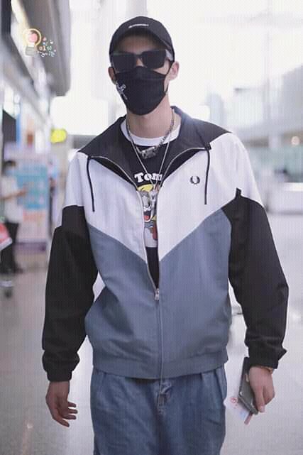 ddylanwang's tweet photo. PEK ✈ #dylanwang https://t.co/ha3yrAgZTA