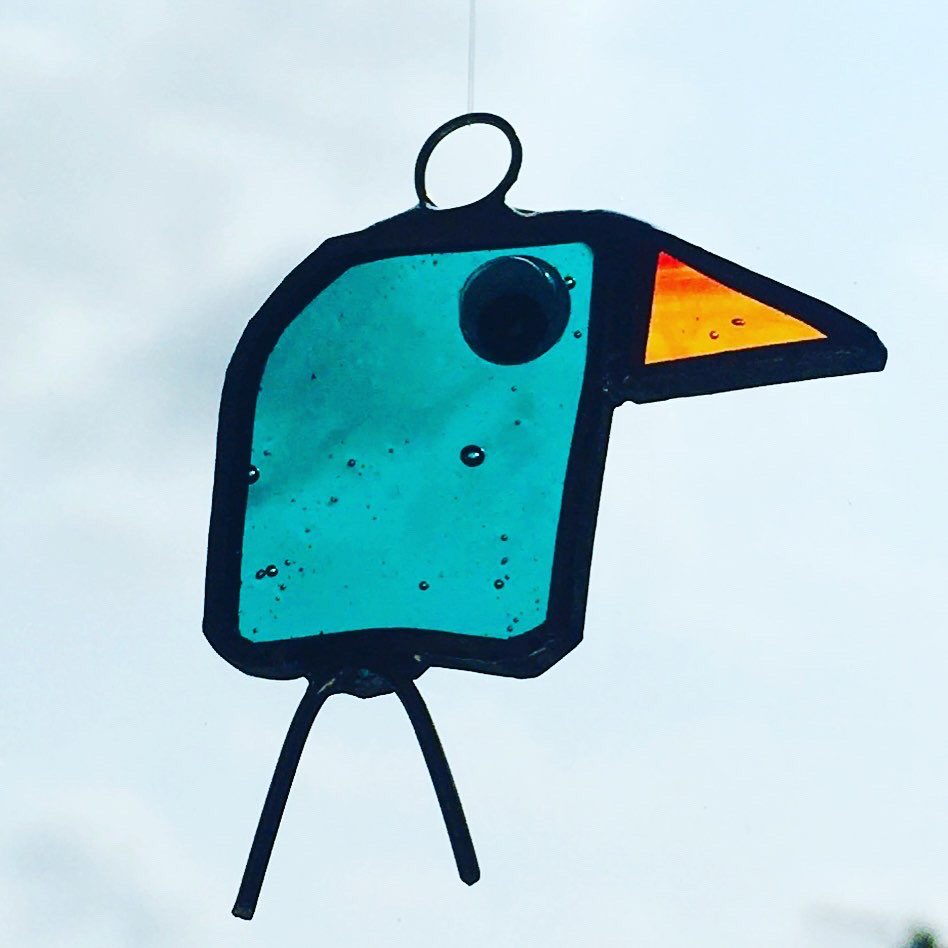 And they are here! Hanging #crazybirds are live on #Etsy. 4 have already sold within minutes of being posted! ☺️ So pop over for a 👀 #UKGiftHour #UKGiftAM #ukweekendhour #crafturday 
 
etsy.com/uk/shop/Oceanp…