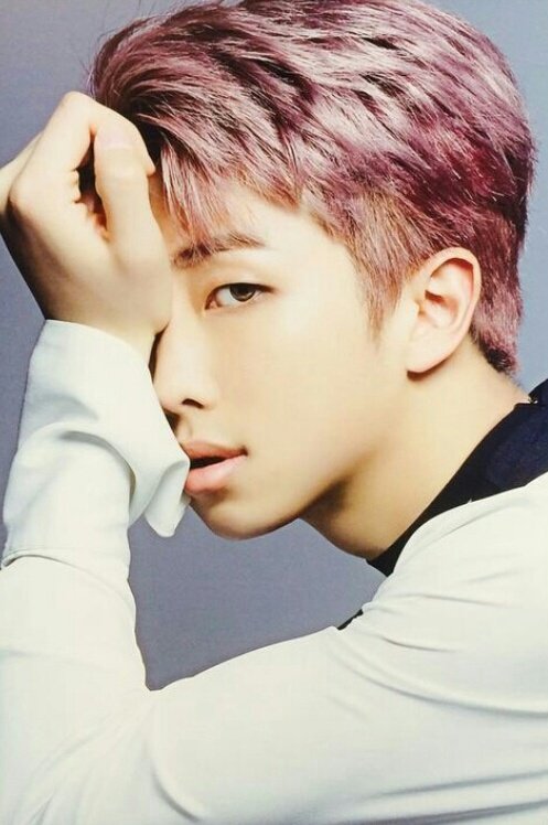 Kimyyya's tweet photo. Every day the sun rises and as the sun rises, the world takes on a different color. How good it was that you were born on one of those days.😍
You are still in my prayers, although I have no place in your heart.
Happy birthday my dearest💜
#HappyBirthdayNamjoon https://t.co/GYIDQdpKVR