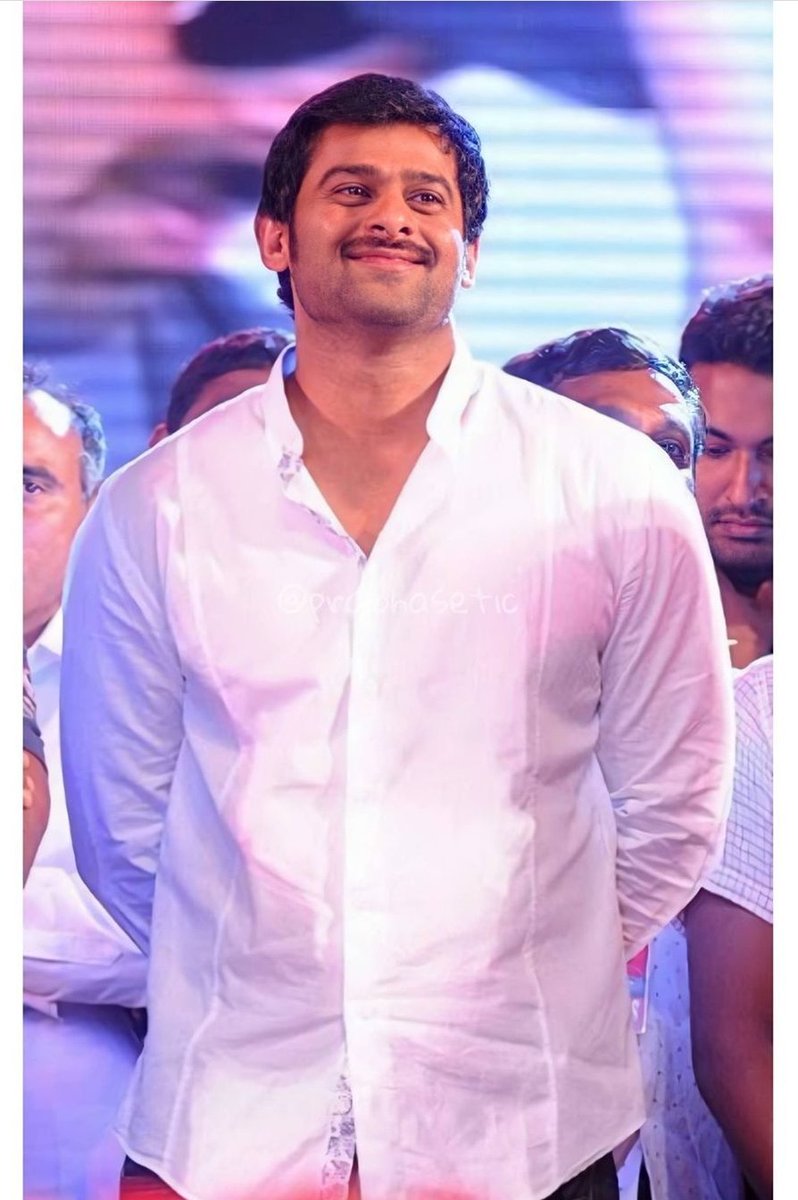 Prabhas_Addicts's tweet photo. Prabhas Anna  smile 🤩🤩🤩🤩

#41DaysToREBELSTARBday
#Prabhas https://t.co/A402xNziT4