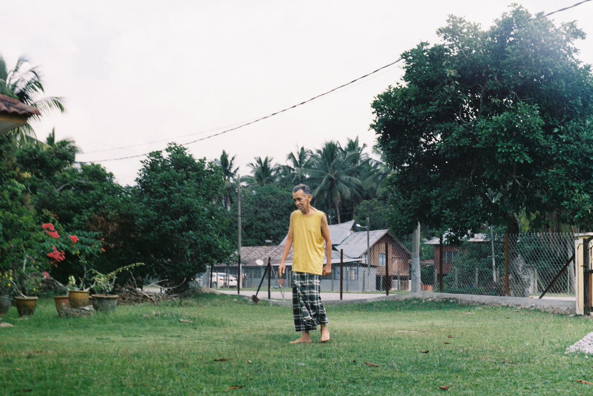 nazimagine's tweet photo. Lately.
📷#zenit11 🎞️#Colorplus200 https://t.co/AA5LEf2Sme