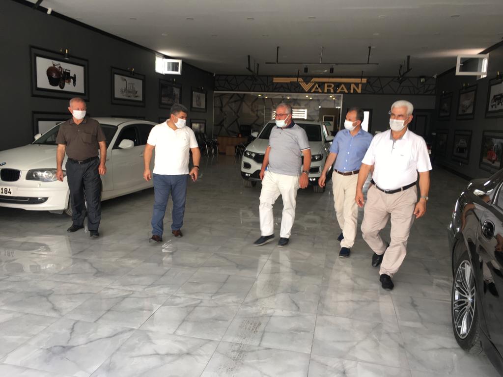 Drsuleymanklnc's tweet photo. Oto galericiler sitesini ziyaret ederek esnafımızın istek ve önerilerini dinledik. Bugüne kadar ki hizmetlerimizin üzerine yeni yatırımları eklemek, esnaflarımızı geliştirmek ve el birliği ile büyütmek için  tüm hemşerilerimizin dua ve desteklerine talibiz. https://t.co/IYl3jSehTM