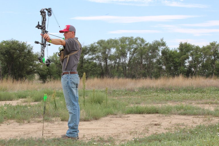 SPORTSMANchnl's tweet photo. The right arrow for your setup will boost your whitetail body count. We help with building the ultimate whitetail arrow via @NAWhitetail https://t.co/7eJcRc0OgJ

#IAMSPORTSMAN #hunting #bowhunting #arrow #archery #arrowbuilding https://t.co/SG3kKtQ4Ad