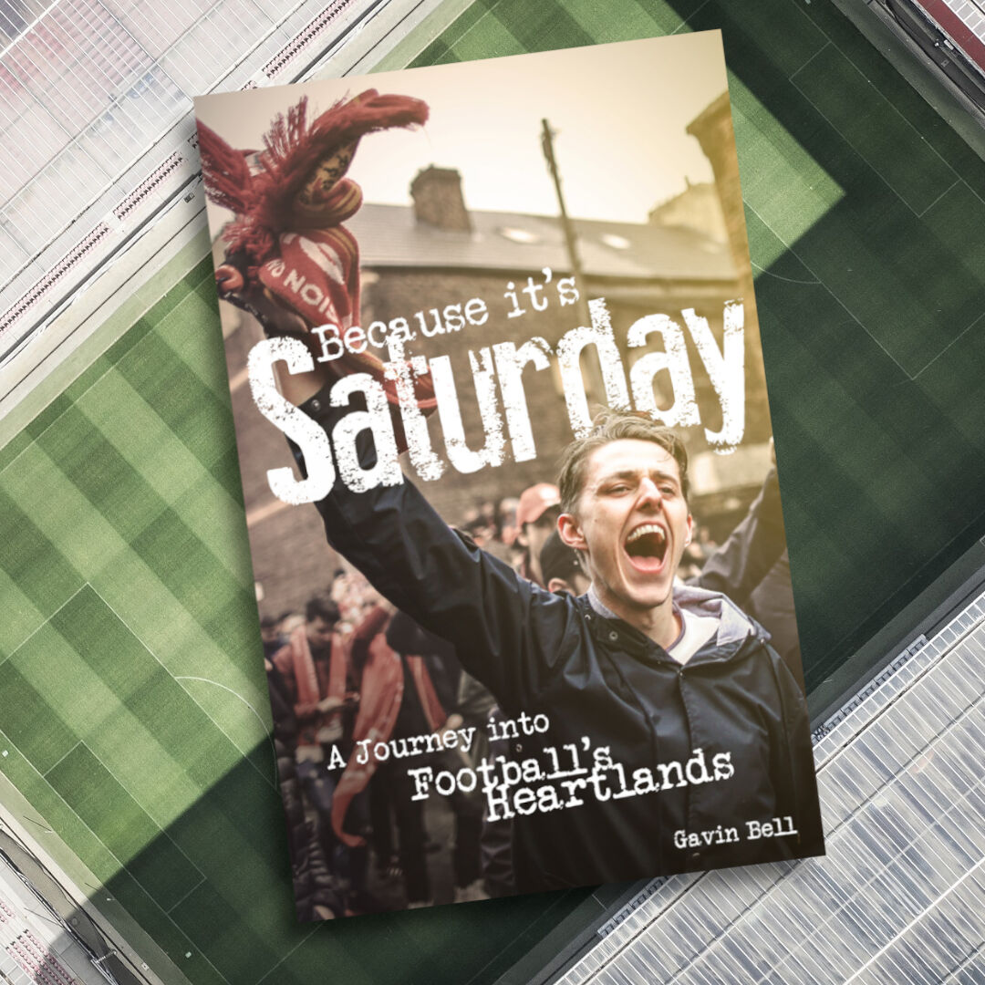 LoveReadinguk's tweet photo. "The author gives voice to the unsung heroes of lower league clubs, with plenty of personal anecdotes alongside interviews with devoted fans, players and staff" @JoanneOwen, Expert Reviewer
#BecauseItsSaturday by Gavin Bell @PitchPublishing is out now!
https://t.co/3Qw0DqQ2qt https://t.co/hMxjfCQgN1