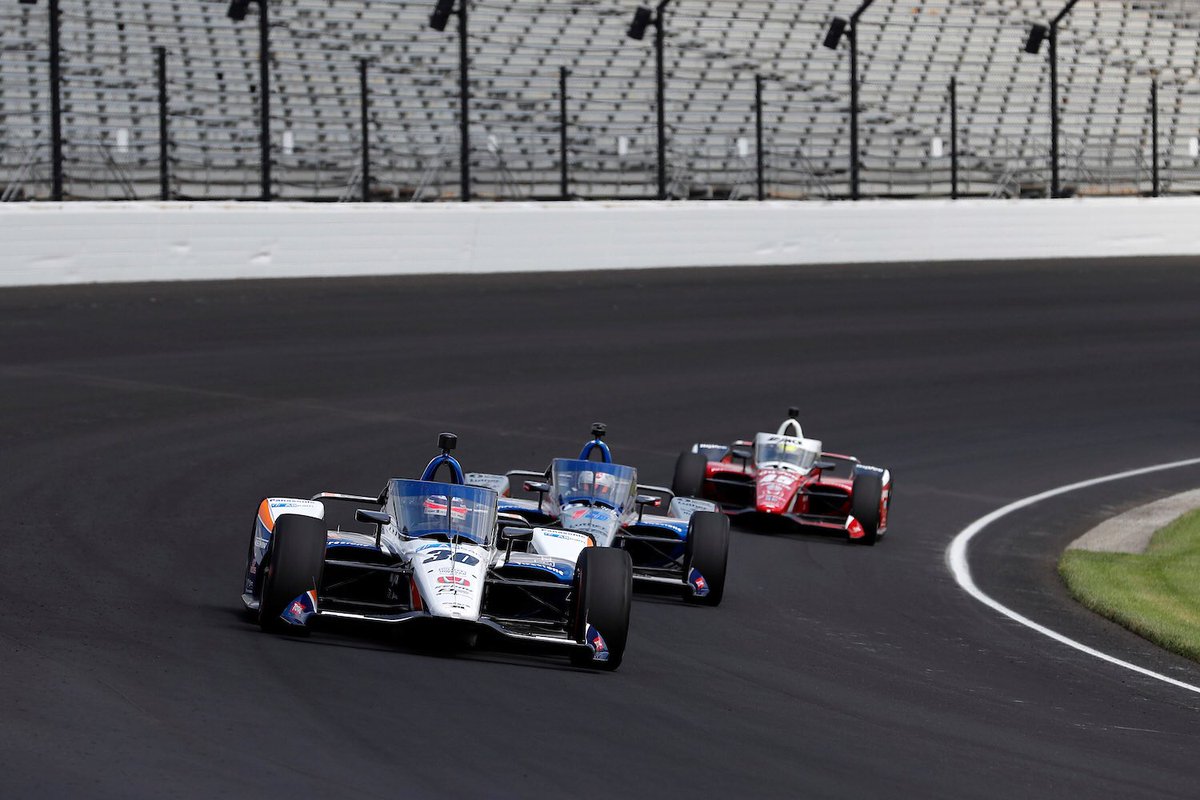 Best of luck to our teammates @RLLracing this weekend at Mid Ohio! We’ll be cheering @GrahamRahal and @TakumaSatoRacer on! Grab a couple checkered flags while you’re there! 🏁😎🏁 #indycar