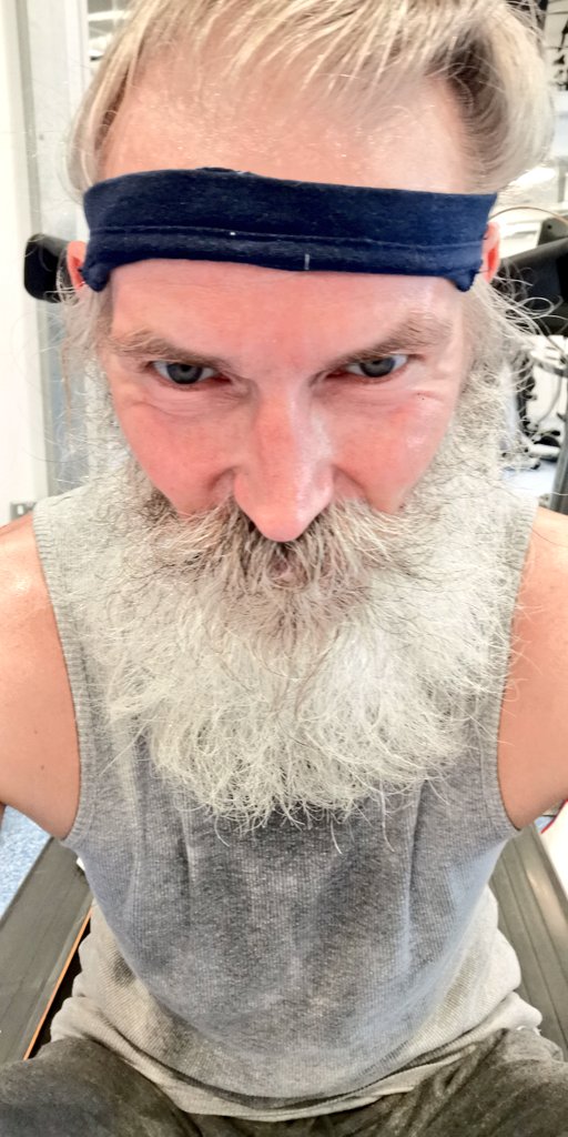 joncampling's tweet photo. Fantastic live 5k #runwithregis
Available now in my #IGTV
https://t.co/0EJ1GD3z14 https://t.co/zj0PsjRO6H