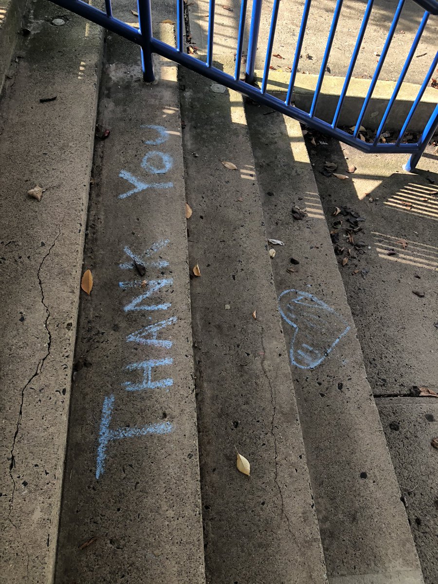 RadburnSchool's tweet photo. Parents and students share messages for Back to School. A tradition at Radburn! Thank you!!! #RadburnEagles #RadburnRocks https://t.co/bAoc5KJhUu