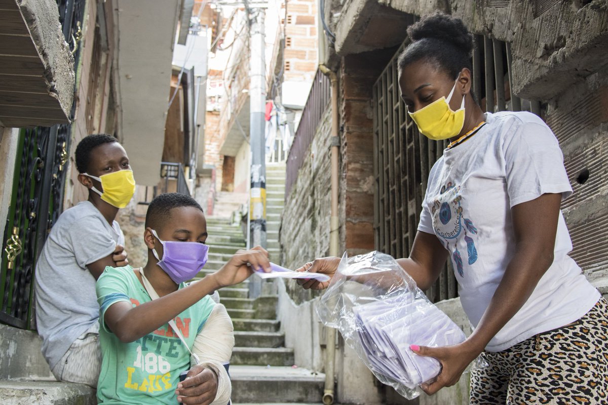 Alcaldia De Medellin على تويتر 30 000 Tapabocas 400 Caretas Y 650 Panales Para Bebe Seran Entregados A Poblacion Habitante De Calle Afrodescendiente E Indigena Esto Es Posible Gracias A Una Nueva Donacion