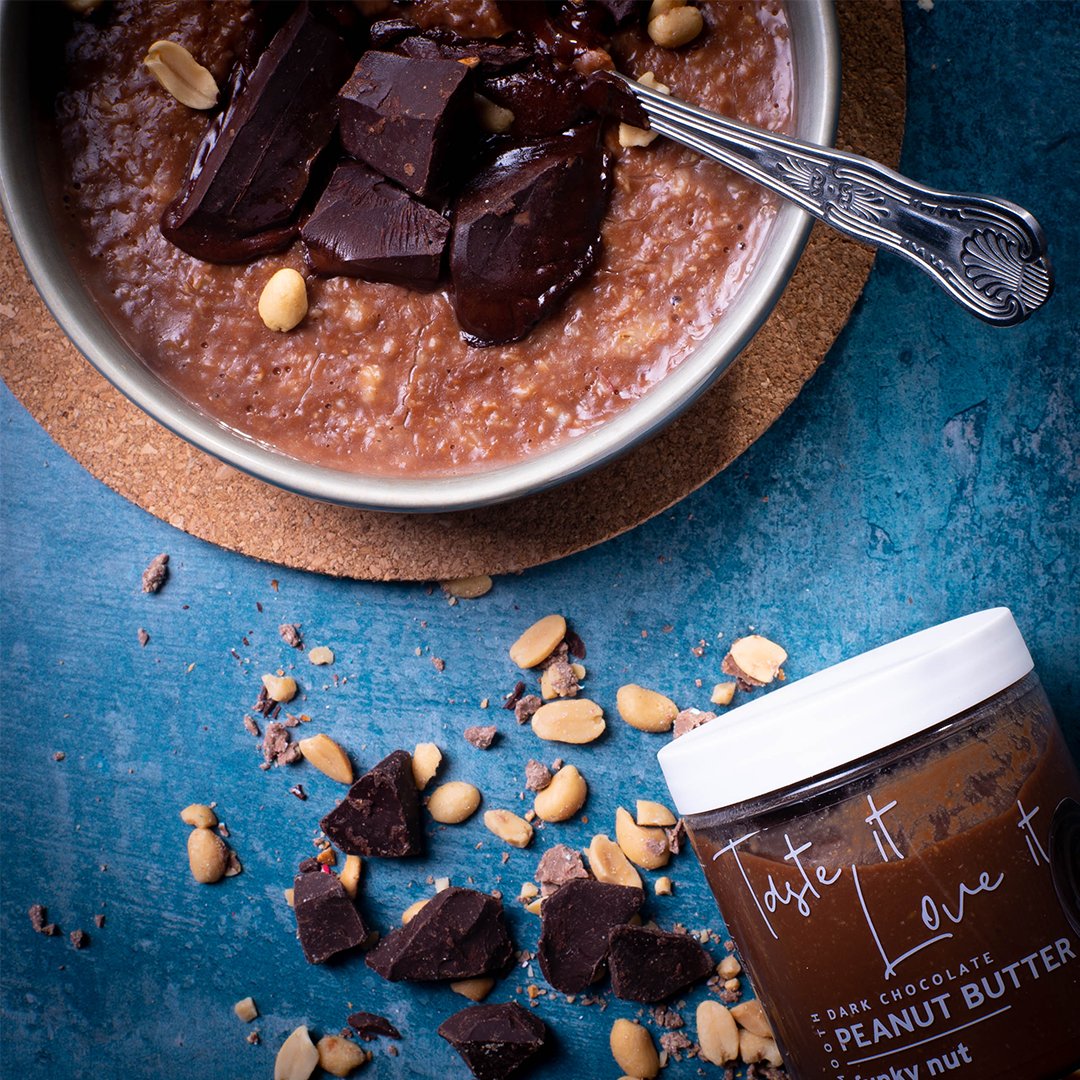 Why not celebrate the weekend with some Dark Chocolate Peanut Butter on your brekkie! 🍫
.
Why not add a dollop of our Dark Choc PB. Did you know, theres also a light sprinkling of organic sea salt in this baby too?! 😍
.
.
#FunkyNutCompany #PeanutButter #NutButter #DarkChocolate