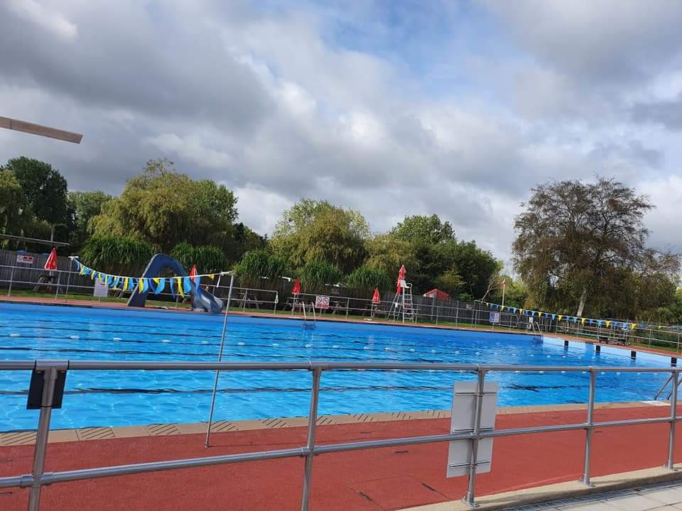 First swim since January. My shoulders are on fire. 😄 Beautiful setting. Warm welcoming social distancing experience. Thank you for the invite <a href="/teapottania/">Tania Hendry</a>  #WorkLifeBalance
