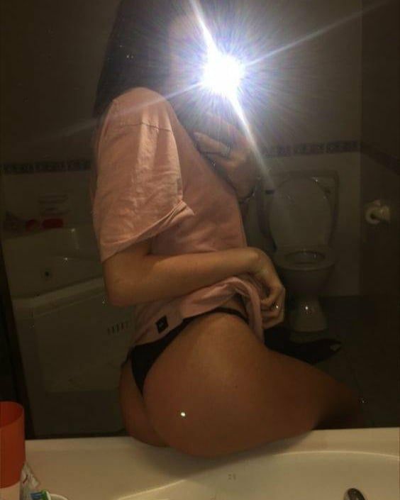 Hotpeachygirlof's tweet photo. Bin jung und geil 💦😈 
Retweet, Like und kommi? 
Wird belohnt ! https://t.co/4cozuQYUAp