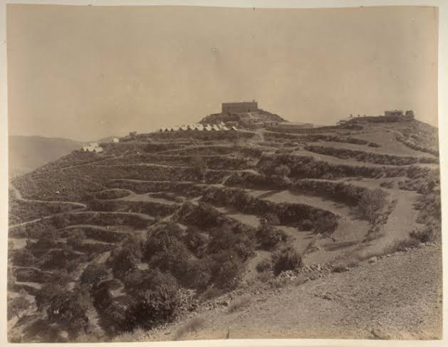 The British partially controlled this area, but tribal Pashtuns continued to attack British from time to time. Thus, a series of forts, originally built by Maharaja Ranjit Singh, were consolidated. Two of the forts, Fort Lockhart & Fort Gulistan were situated a few miles apart.