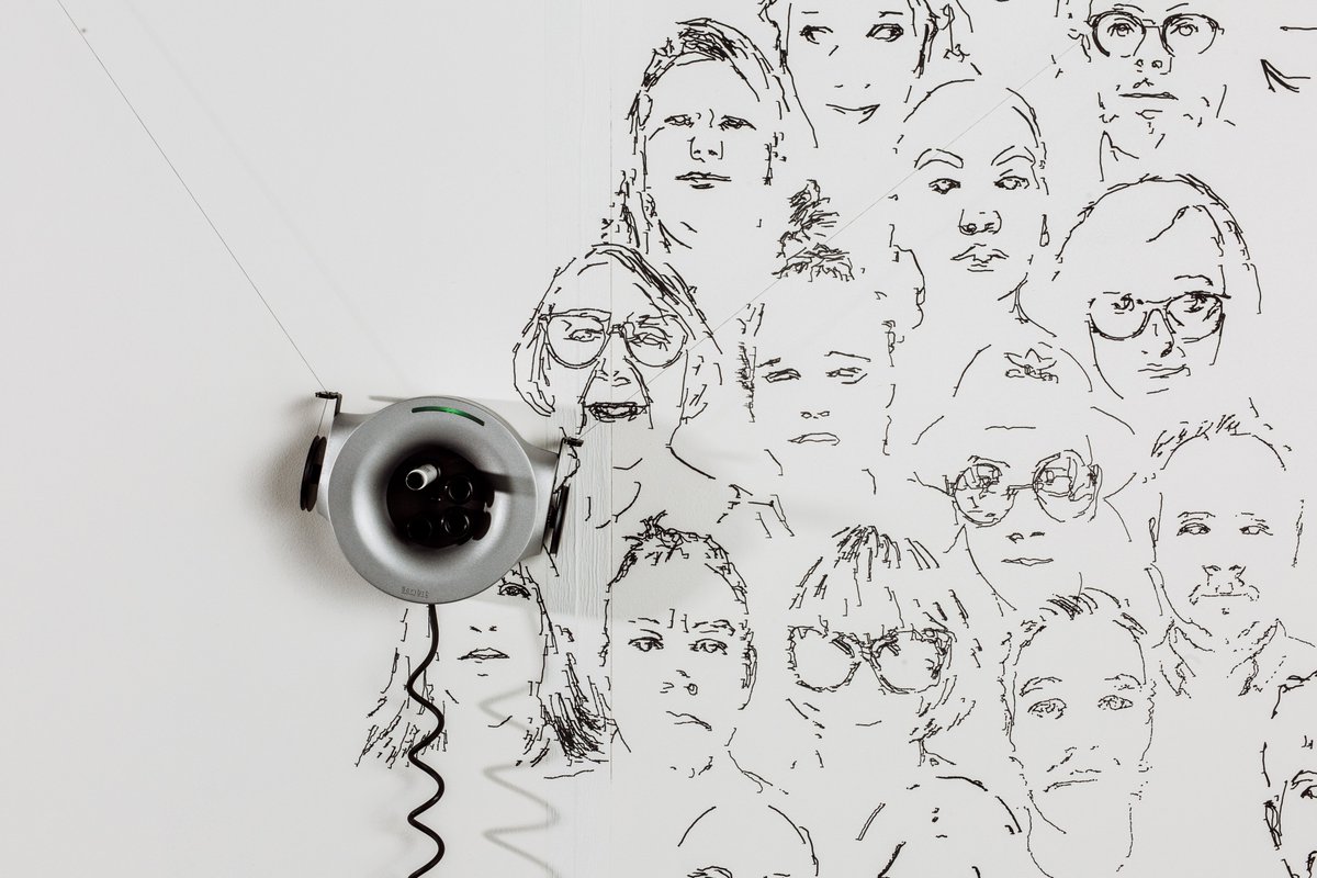 NETheatreGuide's tweet photo. A Portrait Without Borders
Submit a selfie to have your picture drawn by a robot on 14-19 September at @NorthernStage. #robotsontour #PortraitNewcastle #TogetherNotTogether #aportraitwithoutborders
Preview: https://t.co/n0PH8LXRs7 https://t.co/xy01avpE2l