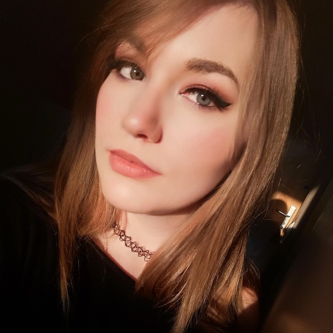 Erumewen tweet media