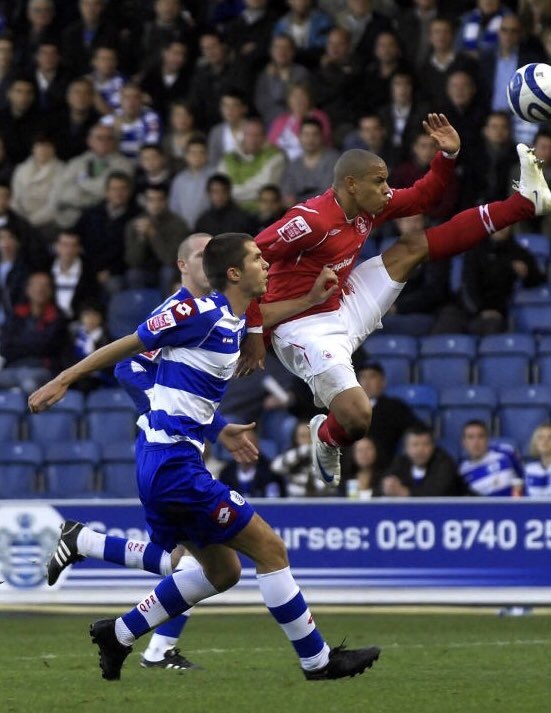11 - 2008/09For this season, QPR changed to blue shorts, allowing Forest to go for their full home kitNice to play in the full home kit when away, but it didn’t help the result #QPR 2-1  #NFFC