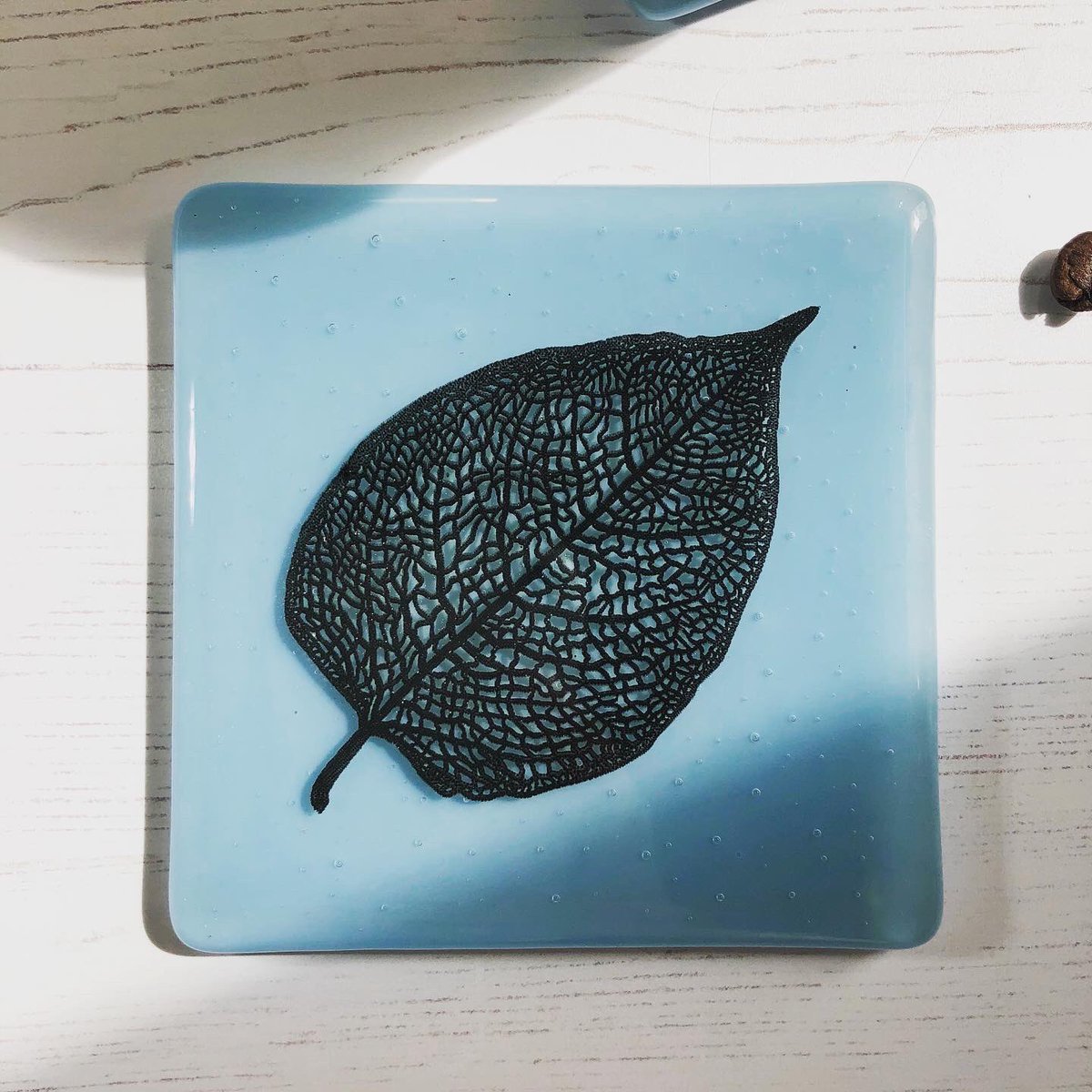 treptowglass's tweet photo. Autumn Leaves - who doesn’t love them? These are some brand new coasters. Also, my Giveaway is closing tomorrow, don’t forget to enter on the original post on my profile (the picture with the red leaves).
#autumn #autumnleaves #autumncoaster #giveaway #autumncolours #competition https://t.co/wSv5EtYbIO
