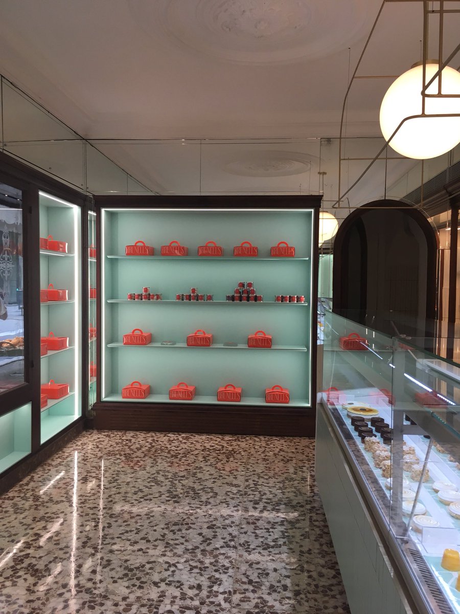 zaidamuxim's tweet photo. Un café al barri. Un espai recuperat amb memòria i empreses locals #brunells @CafesMagnifico @canalpastisser https://t.co/WbxB0yq8Rl