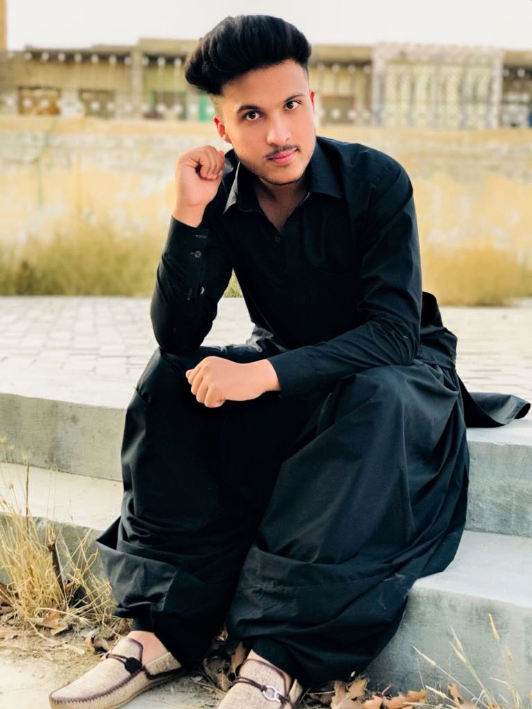 zyanwardag's tweet photo. #_ FoLLoW Me #_GuyS https://t.co/VBCoLMzLt8