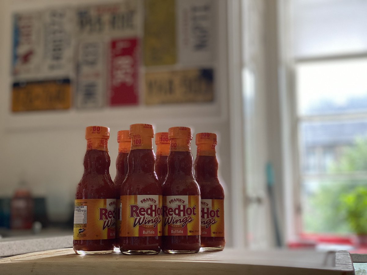 geosomerville's tweet photo. A sure sign that college football is upon us...#FootballInTheFall #CFB #FranksWingsSauce @franksredhotuk #Stockpile #IfItsnotFranks @FranksRedHot https://t.co/8WeZ6QtC7f