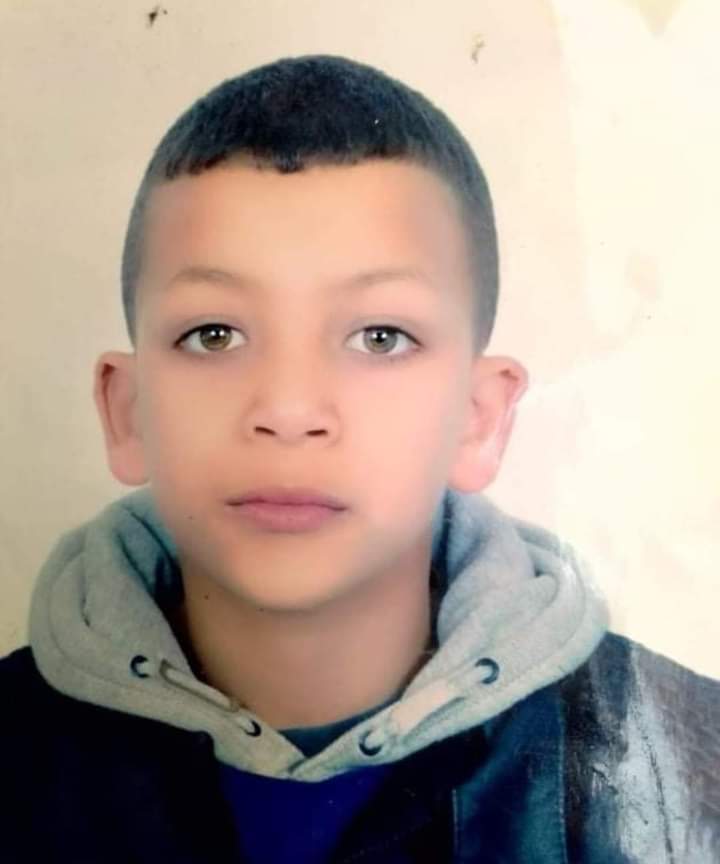 OumaimaHassini7's tweet photo. A mark of shame that this huge number of our children were kidnapped while we are in a deep sleep today we meet the news of Adnan’s death, or rather his killing. What is the fault of this child is to be deprived of his childhood and his mother’s embrace

#الاعدام_لقاتل_عدنان https://t.co/AvqPewsYwj