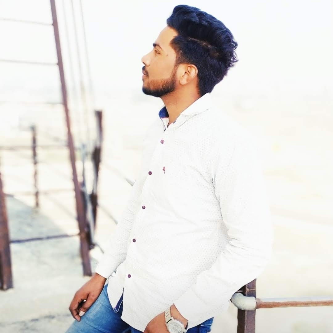 Anurag0paul's tweet photo. हम _थोड़ी सी #Style क्या#मारे.. #दुश्मनों की #_आँखे 👀
#बड़ी हो गयी..😲#अभी तो #_Entry 🙋 मारी हैं.. आगे-आगे
#Dekho🔫 #होता हैं क्या❓ https://t.co/D0REOJxRJL