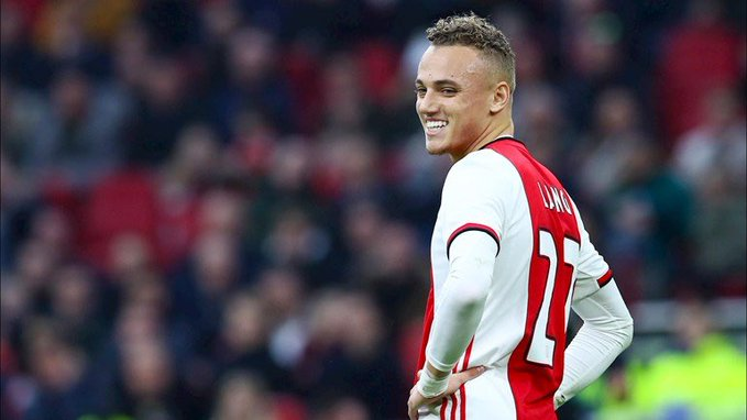 Noa LangClub: AjaxAge: 21Position: WingerNationality: Netherlands U21Back from his loan at FC Twente, Lang is set to stay with Ajax this season and is raring to go. A tricky and speedy winger. Has bags of talent but needs to work on his attitude.