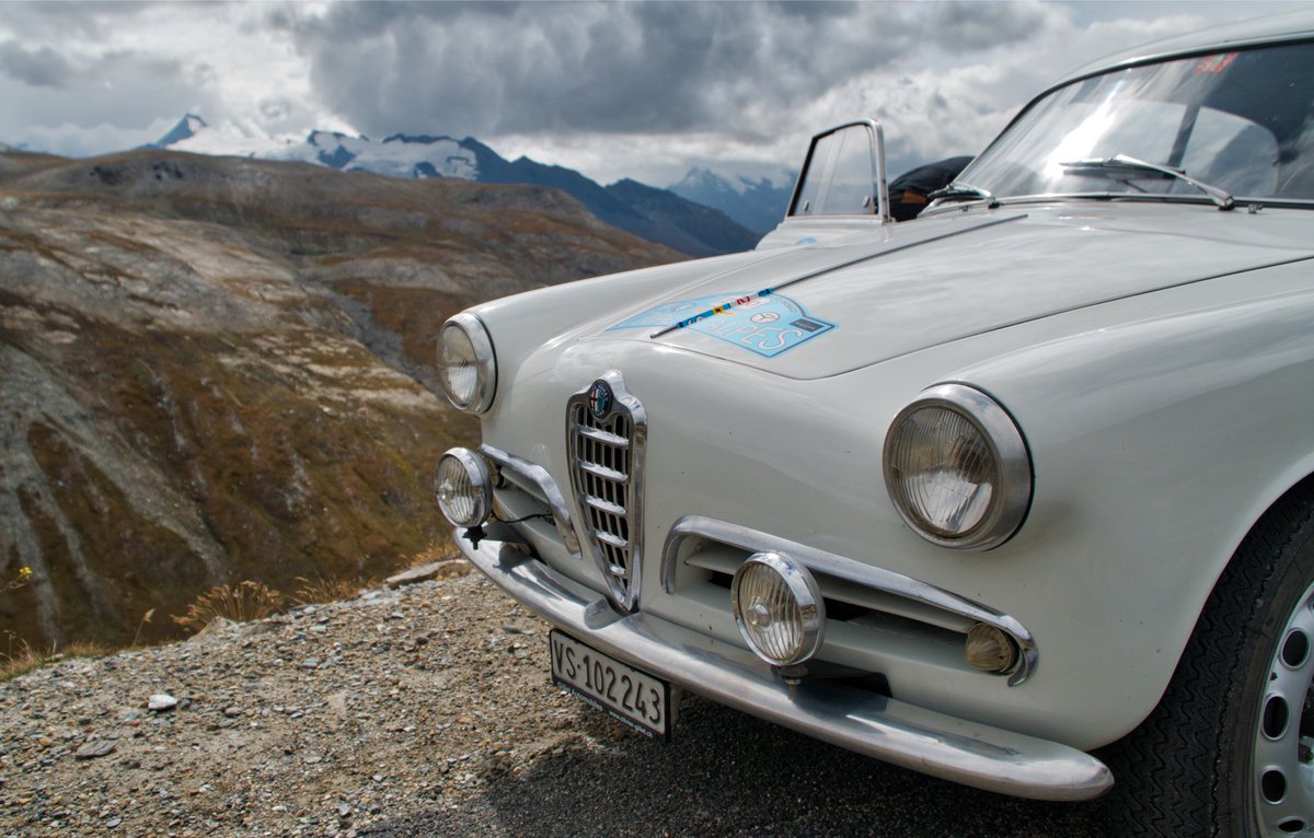 150dow's tweet photo. #Alfaromeo #alfaromeogiulia #coupedesalpes2020 #savoiemontblanc #coldeliseran https://t.co/HcxRD0L1DJ