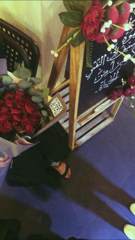 e95io's tweet image. يا فريدة الطبع يا حلوة الوصُوف.