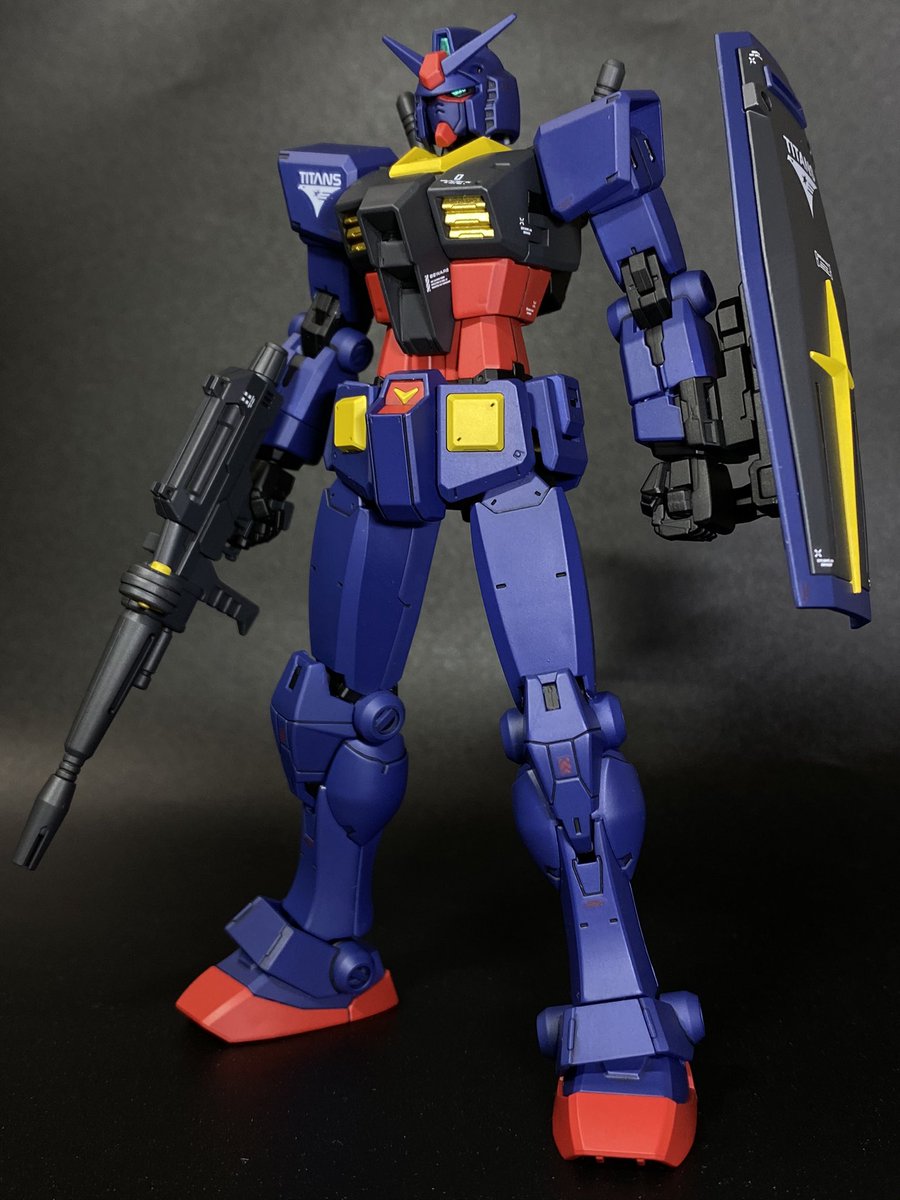 ナッツ ウォーハンマー中 A Twitter Rx 78 2 ガンダム ティターンズカラー 完成 シンプルなガンダムカッコイイ 悪役っぽくなって満足です W ガンプラ ガンプラ好きと繋がりたい