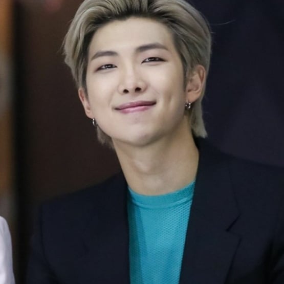 _yus_bae's tweet photo. Happy Birthday the best leader!!!♡
HAPPY NAMJOON DAY💕🖤
@BTS_twt #BTS #BTS1onHot100 #NamjoonDay #NAMJOON #RM챌린지 
#BTSARMY https://t.co/TOOjMX97cL