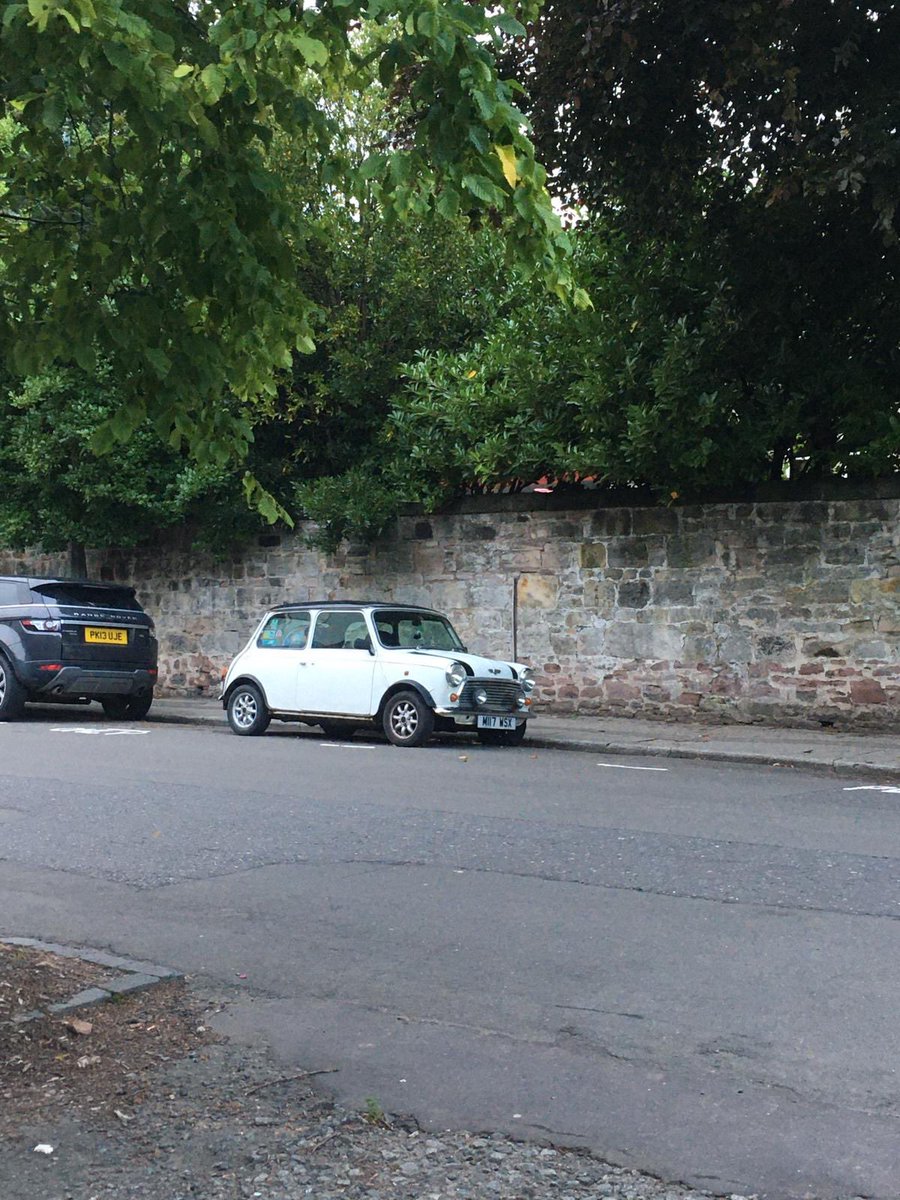 Collectomaniac3's tweet photo. Youngest daughter getting in on the act with spotting fab tiny classics in Edinburgh🏴󠁧󠁢󠁳󠁣󠁴󠁿👍😎 #Mini #Figaro @NissanUK @My_Classic_Car @CCCuration https://t.co/RXZKyfo9Xa