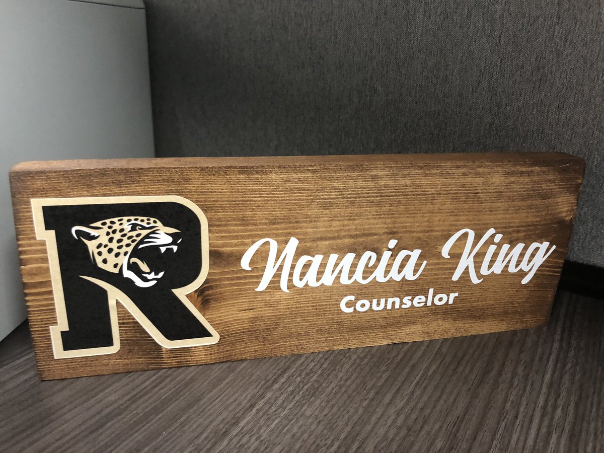 KingNancia's tweet photo. Completed my first week of school at Rowe Middle School! Many challenges came our way this week but together we overcame every obstacle! So thankful for my new Jag family! #RoweCFISD #CyFairISD https://t.co/k5sFKZzODQ