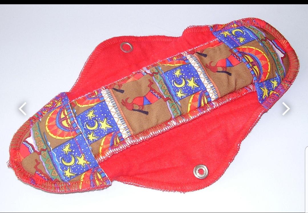 HcrffP's tweet photo. Reusable pads.
Some people use a washable or reusable cloth menstrual pad. These are made from a number of types of fabric—most often cotton flannel, or hemp (which is highly absorbent and not as bulky as cotton). Most styles have wings that secure around the underpants, but some https://t.co/JqDh7NgVp6