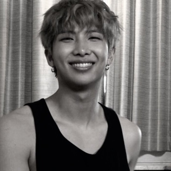 weluvrm's tweet photo. Namjoonie happy birthday 😭💜
Você é uma das pessoas mais incríveis que ja tive o prazer de conhecer nesse mundo.
Não encontro palavras suficientes para descrever o quanto te amo, mas amo tanto que transborda pelos meu olhos.
I LOVE YOU @BTS_twt #HappyNamjoonDay #HappyBirthdayRM https://t.co/GRaDN6Qde1