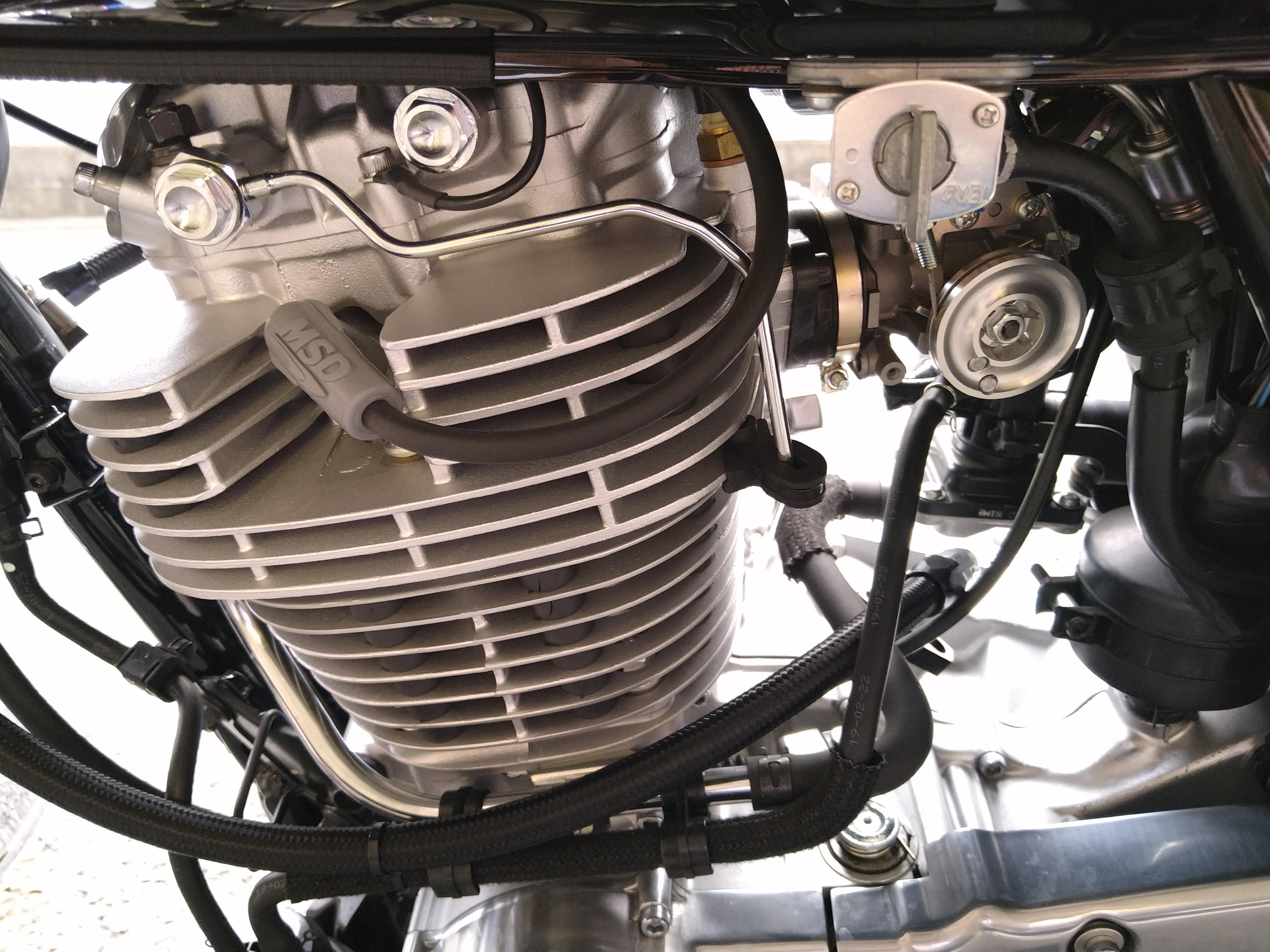 SR400 オイルクーラー 早良区 T様SR400－FI、オイルクーラー取り付け。 | SR
