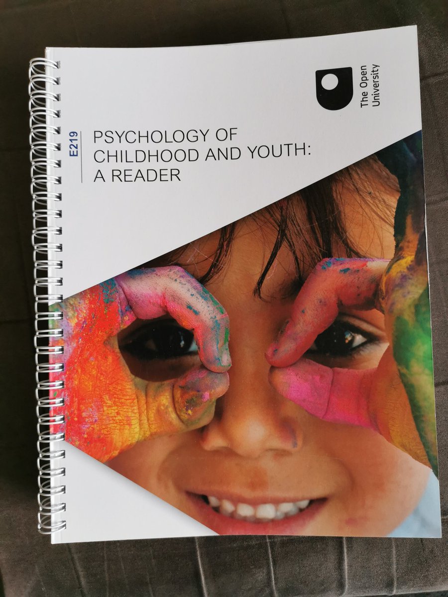 chloeoczaja's tweet photo. Best early birthday present ๐ so excited to start this module next month! Really motivated after my small break #openuniversity #opendegree #E219 #childpsychology #oustudents https://t.co/QkFo6gg37S