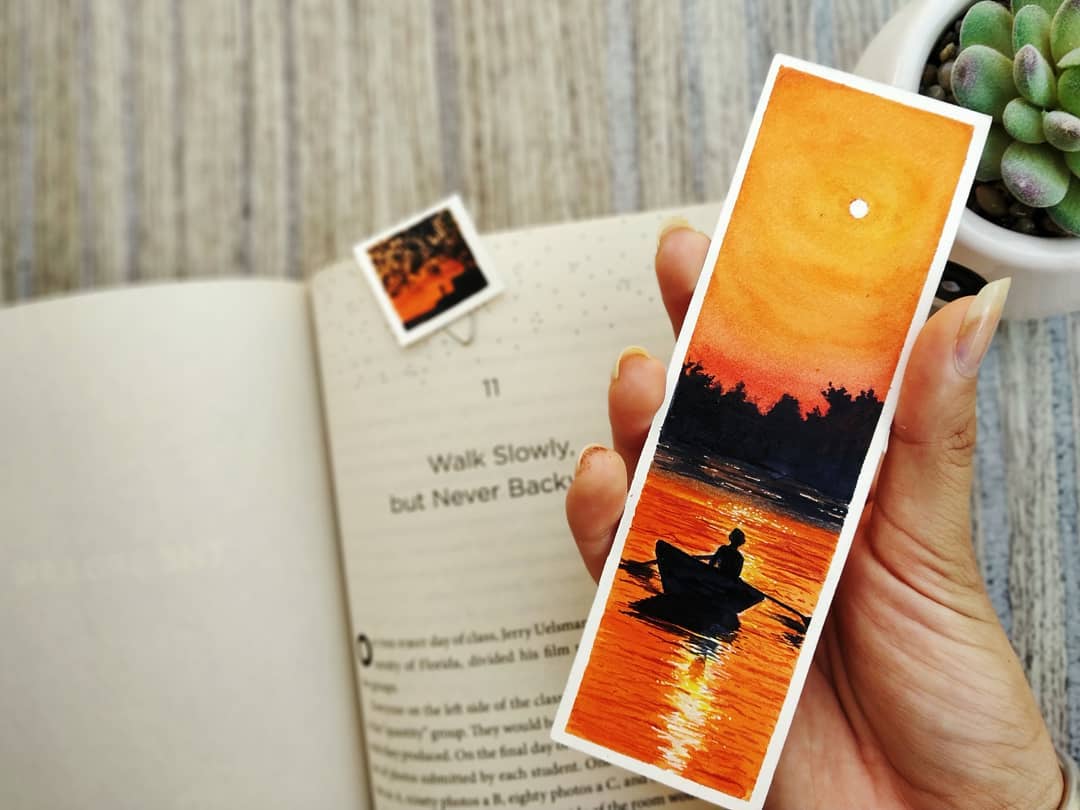 artofpc18's tweet image. UP FOR SALE ¦ PAPER CLIP AND Regular size BOOKMARK COMBO!🏷️

Yey! All my #aninchaugust original creations are available as paper clip bookmarks for SALE! 

You can DM me to order yours or to gift your loved ones📬

Will be…

📸 instagram.com/p/CFCMdjhhS7d/ via tweet.photo