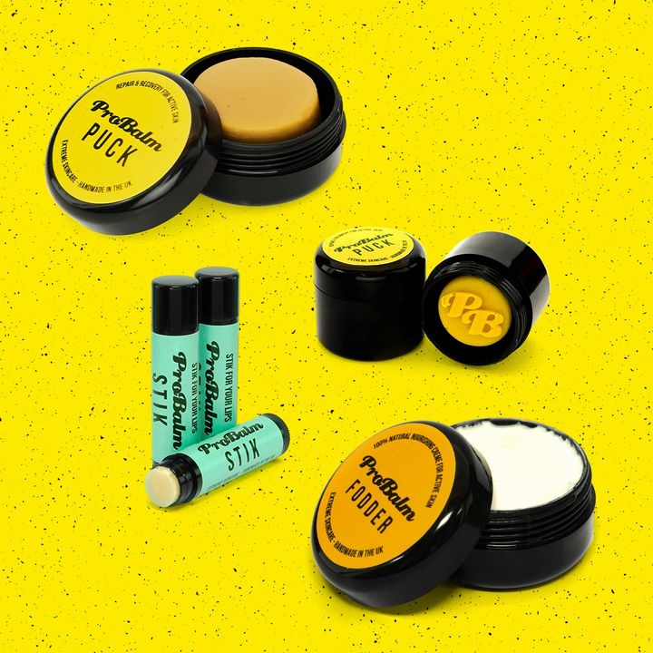 TeamProBalm's tweet image. SQUAD GOALS 🤩

Damaged or dry skin? Any one of these products will sort that right out! 👊

Which ProBalm product is your fave? 

Try ProBalm today: bit.ly/32nwGep #skinrepair #skincare #dryskin #climbinghands