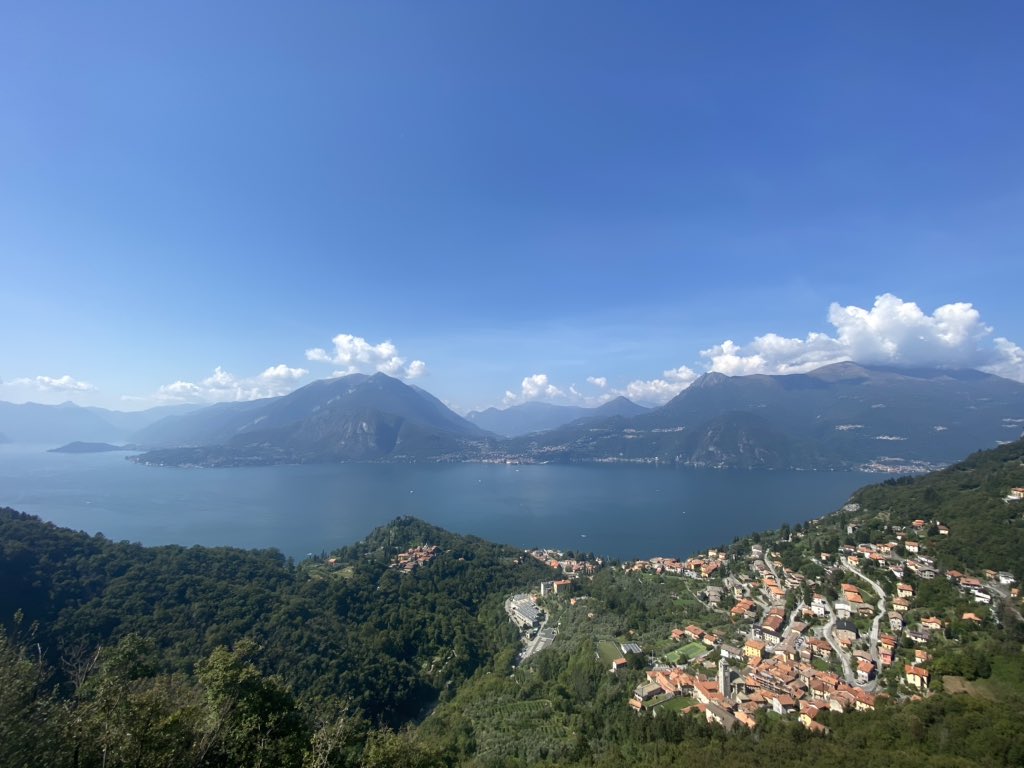 SM_SaraMauri's tweet photo. Il posto piรน bello.
Strada per Esino
#Perledo #Esinolario https://t.co/4Tt3MLvzT6