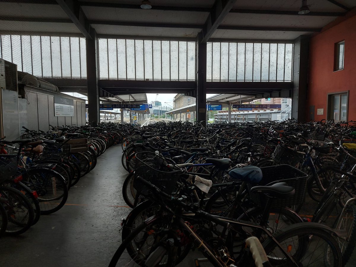 Això permet apropar tota la població de les afores als corredors de més capacitat del transport públic, gràcies a la intermodalitat. I potenciant les bicicletes també, que arriben al 17% de la quota modal de tots els desplaçaments!