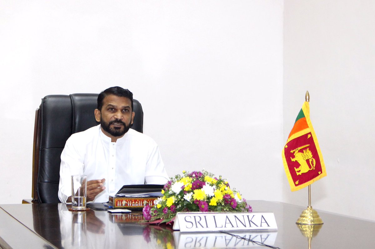 State Minister Tharaka Balasuriya represented #SriLanka at the 27th #ASEAN Regional Forum, today  (12), virtually.  
 
Full Media Release at: mfa.gov.lk/asean-12-sept-…

#DiplomacyLk <a href="/TharakaBalasur1/">Tharaka Balasuriya</a> <a href="/ASEAN/">ASEAN</a>  <a href="/ASEAN2020VN/">ASEAN 2020 | VIET NAM</a>