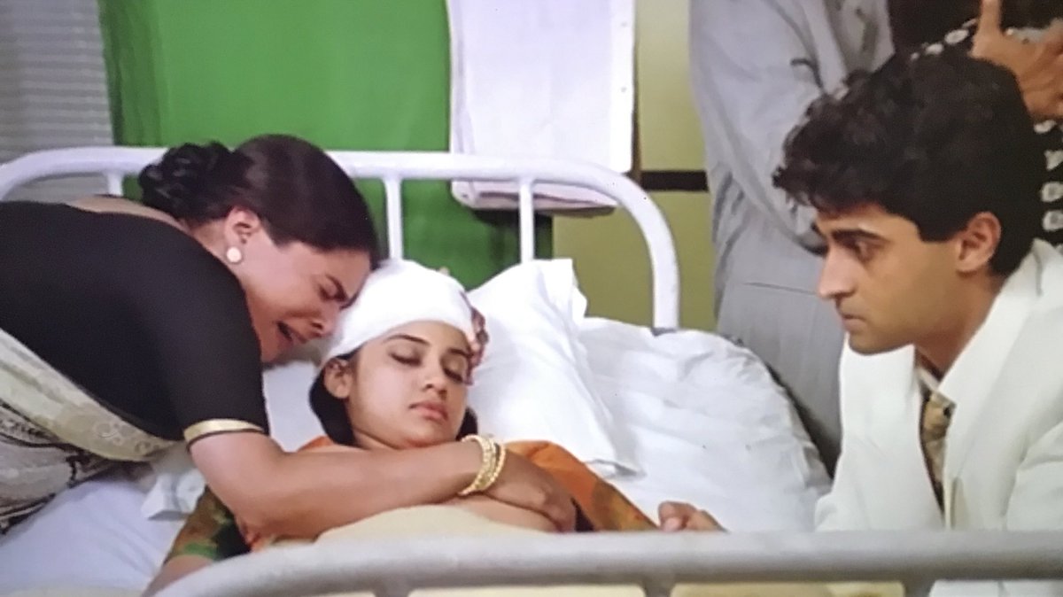 Random dancing, Pooja dies in an accident as she falls down the stairs. Tuffy is a decent actor.Now the thing is only Pooja knew about the romance between Nisha and Prem