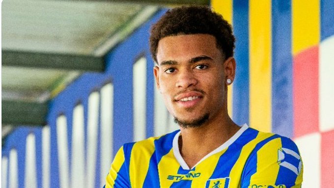 Cyril NgongeClub: RKC WaalwijkAge: 20Position: ForwardNationality: BelgianAfter finishing as Jong PSV's top scorer last season, Ngonge has now signed for RKC and looks to impress in the Eredivisie. A very tricky winger, who is highly rated in Belgium.