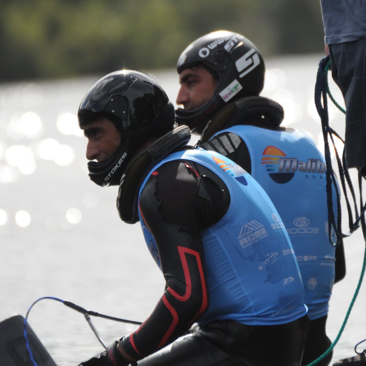 Hermanos <a href="/Pipe_Miranda/">Felipe Miranda</a> y @totimiranda avanzaron a la final de salto del #MalibuOpen 2020 /