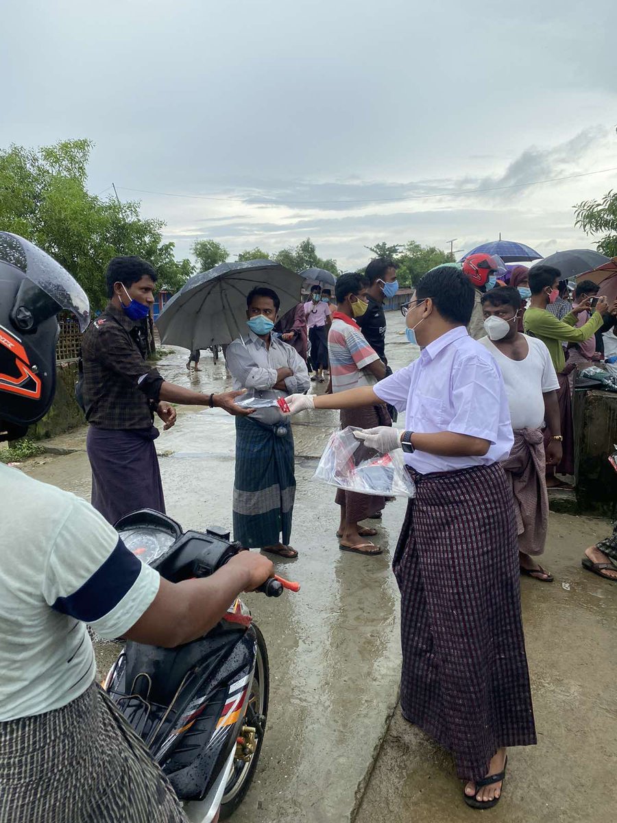 DKAmbMyanmar's tweet photo. Reusable face masks distributed for free in IDP camps in Rakhine State. Produced by #Myanmar small and medium size garment companies. Financed by the Danish Responsible Business Fund  ⁦@Responsible_Biz⁩ ⁦@DanishMFA⁩ https://t.co/1w3XXYcWBU