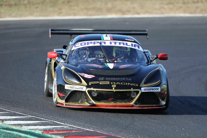 pbracingitalia's tweet photo. Oggi in pista all' Autodromo Enzo e Dino Ferrari di Imola per il Time Attack Italia con la nostra Lotus Exige Cup PB-R guidata da Stefano d'Aste 💪🏻
#lotus #lotuscars #grouplotus #pbracing #motorsport #lotusexige #exigev6 #supercar #motori #imola #timeat… https://t.co/LuGsUVjKkN https://t.co/3pjIBhu8DG
