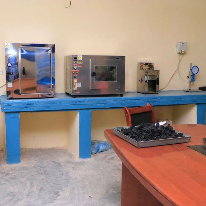 SLRoads's tweet photo. Wakaaladda Horumarinta Wadooyinka oo dib u habayn iyo casriyeyn ku samaysay shaybaadhka wakaaladda (Agency Laboratory), halkaas oo ay ku soo kordhisay qalab aad u casriya iyo shaqaale xirfadoodu aad u sarayso. https://t.co/YxLVctI5uU