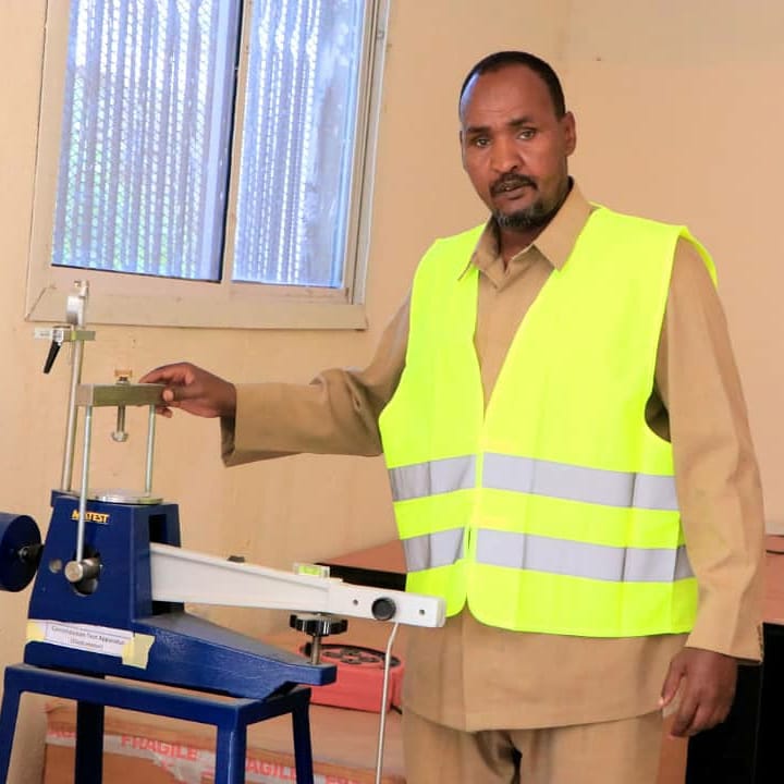 Wakaaladda Horumarinta Wadooyinka oo dib u habayn iyo casriyeyn ku samaysay shaybaadhka wakaaladda (Agency Laboratory), halkaas oo ay ku soo kordhisay qalab aad u casriya iyo shaqaale xirfadoodu aad u sarayso.