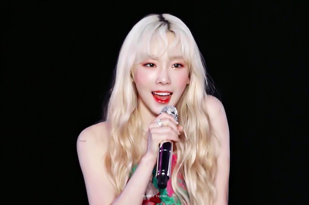 “ (@taeyeoniooks) on Twitter photo 