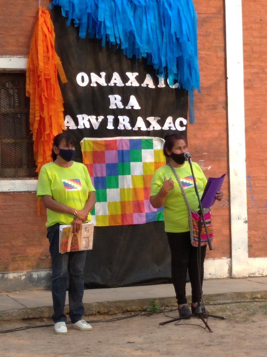 Compartimos imágenes de la Jornada de celebración del Día Internacional de la Mujer Originaria, realizado por el Consejo de Madres Originarias na'te'elpi QOM LASHEPI en el Barrio Aborigen.
La actividad incluyó, exposiciones, charlas y testimonios alusivos
#ODS10 #ODS5 #ODS17